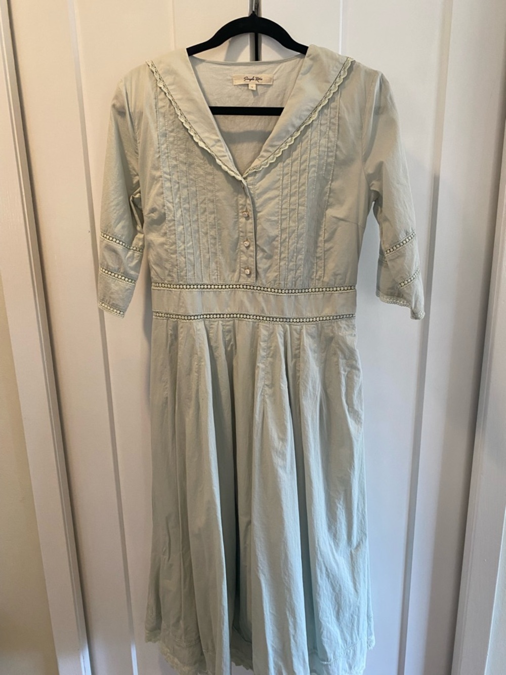 Fiona Simple Retro Light Mint Pearl and gold Button-Front Midi Dress.
